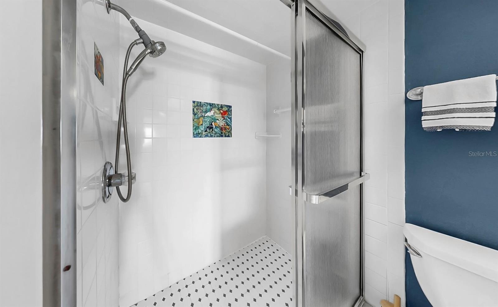 Image 17 of 24 For 4900 Brittany Drive S 1405