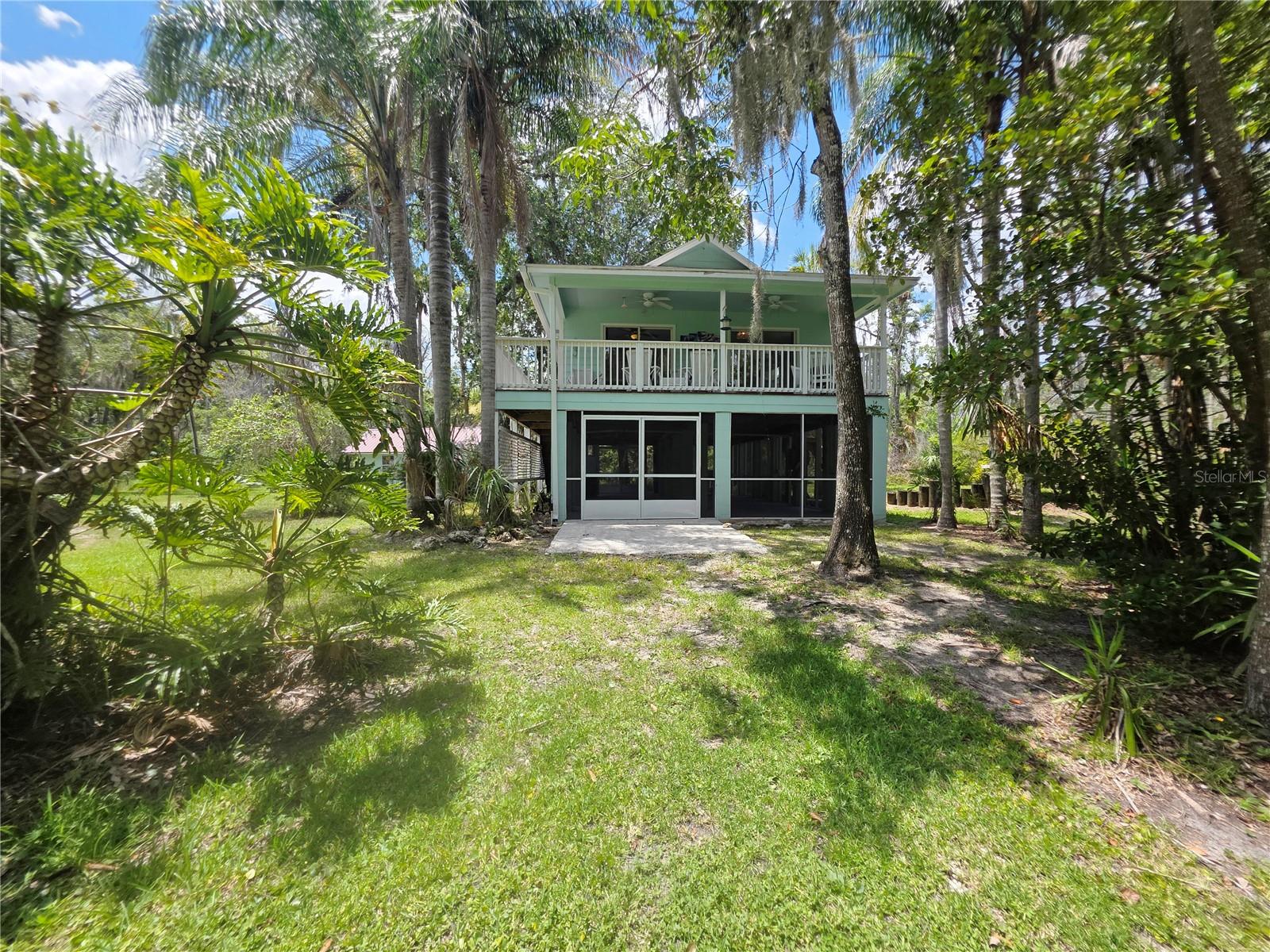 Listing photo id 20 for 10464 Oliver Street