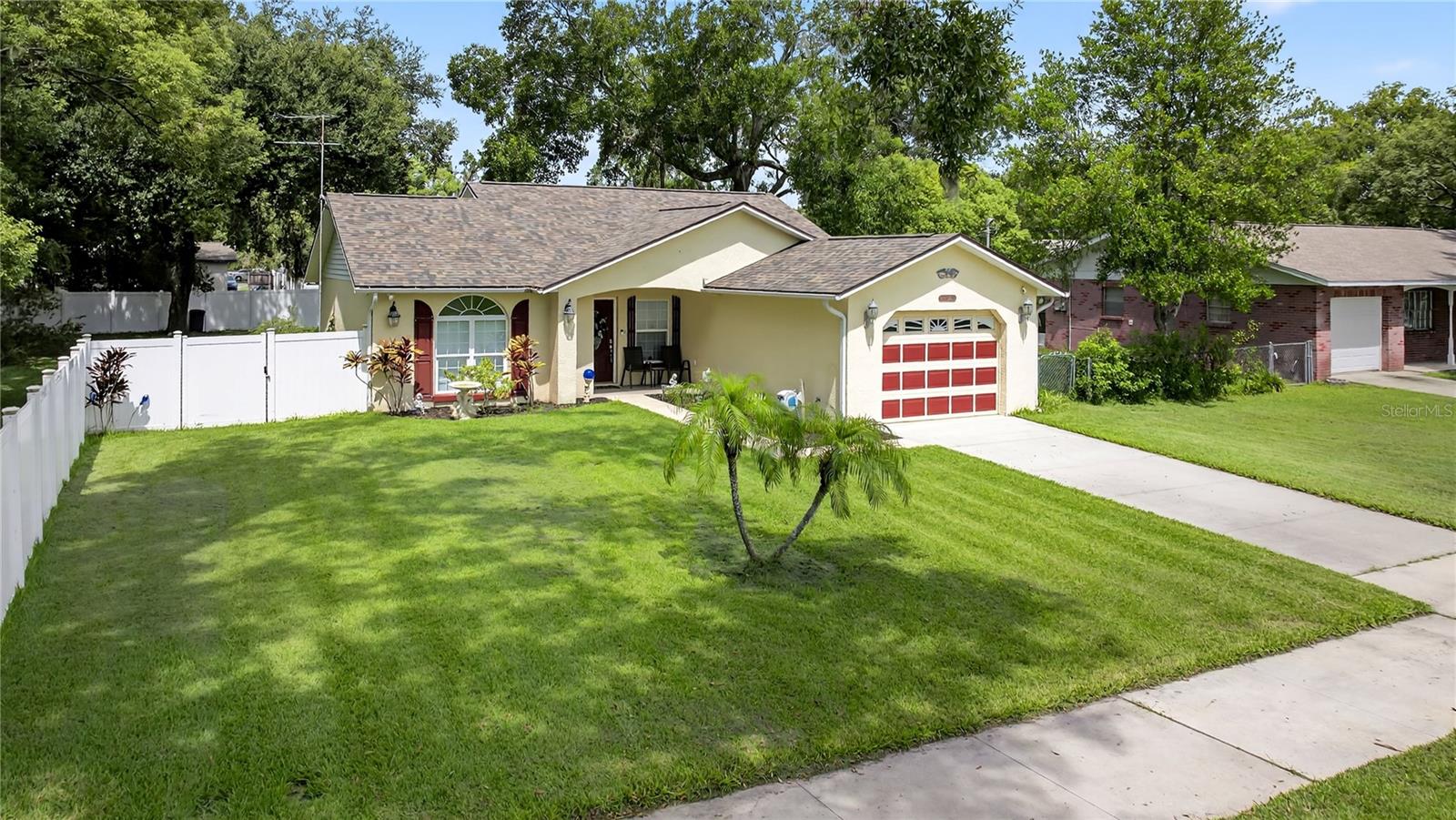 Listing photo id 1 for 5731 17th Street