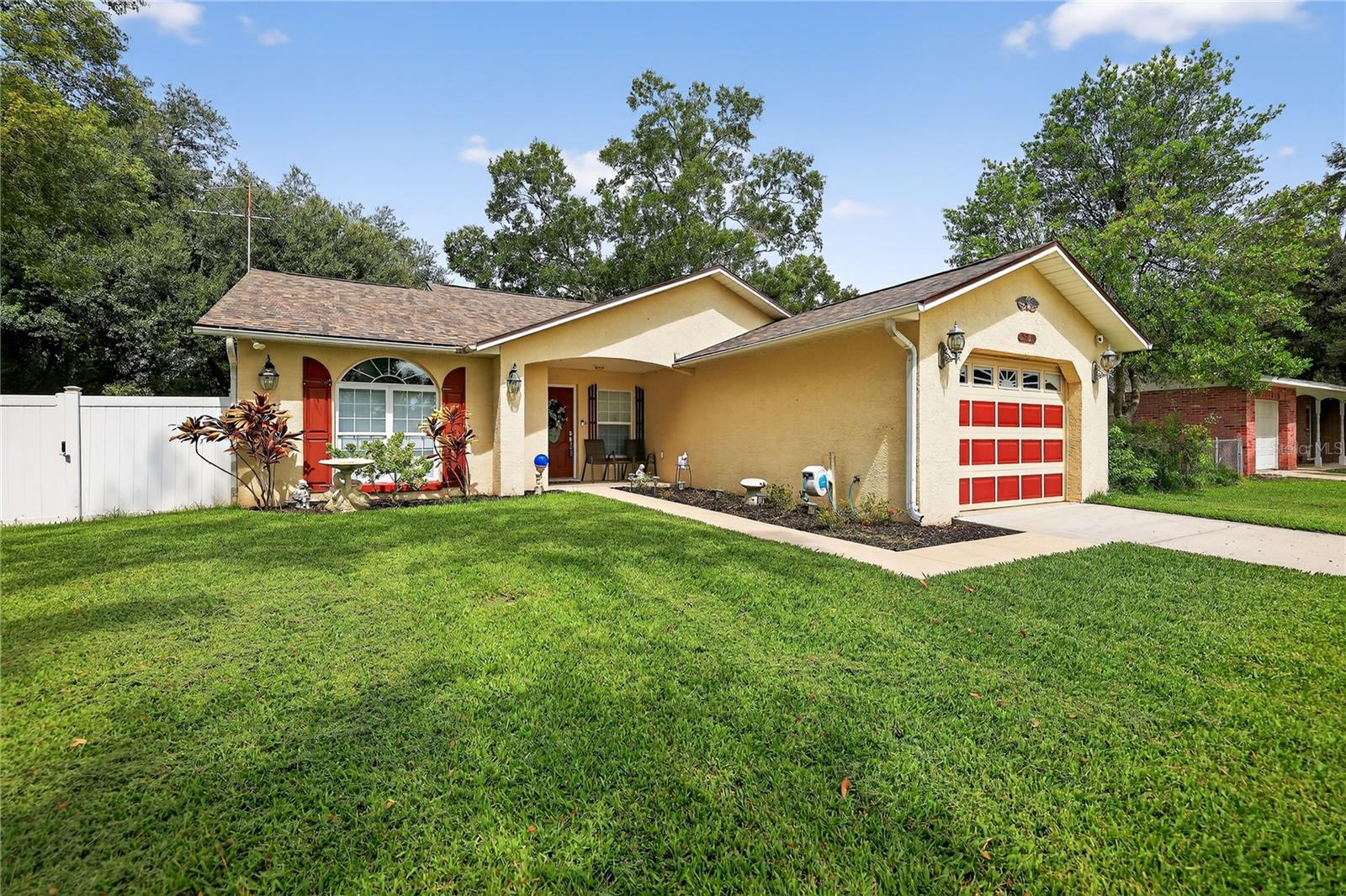 Listing photo id 35 for 5731 17th Street