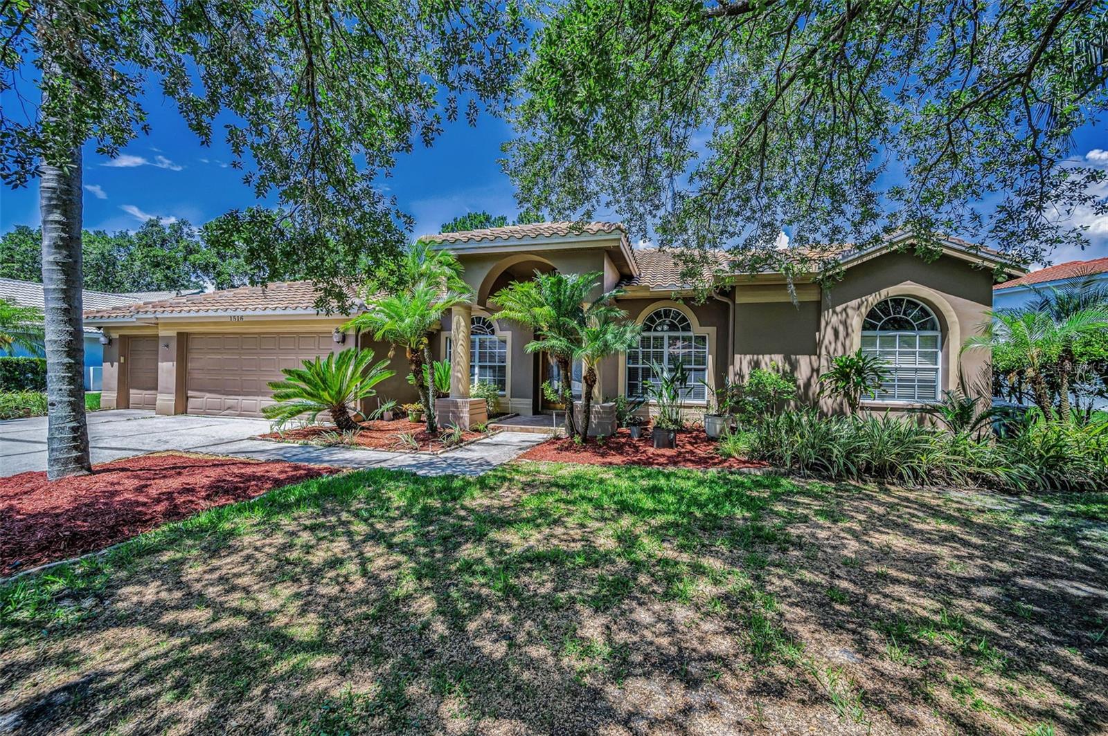 Image 5 of 100 For 1516 Lake Woodlands Parkway