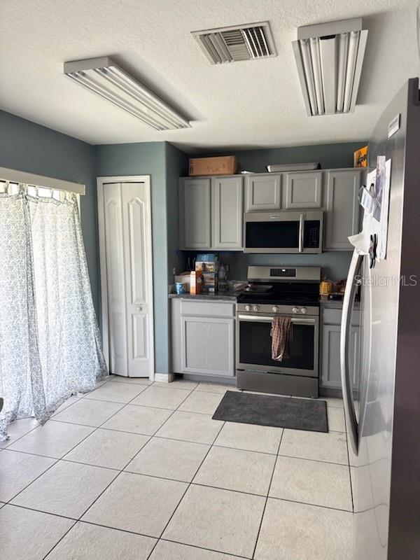 Image 4 of 6 For 7508 Maroon Peak Drive