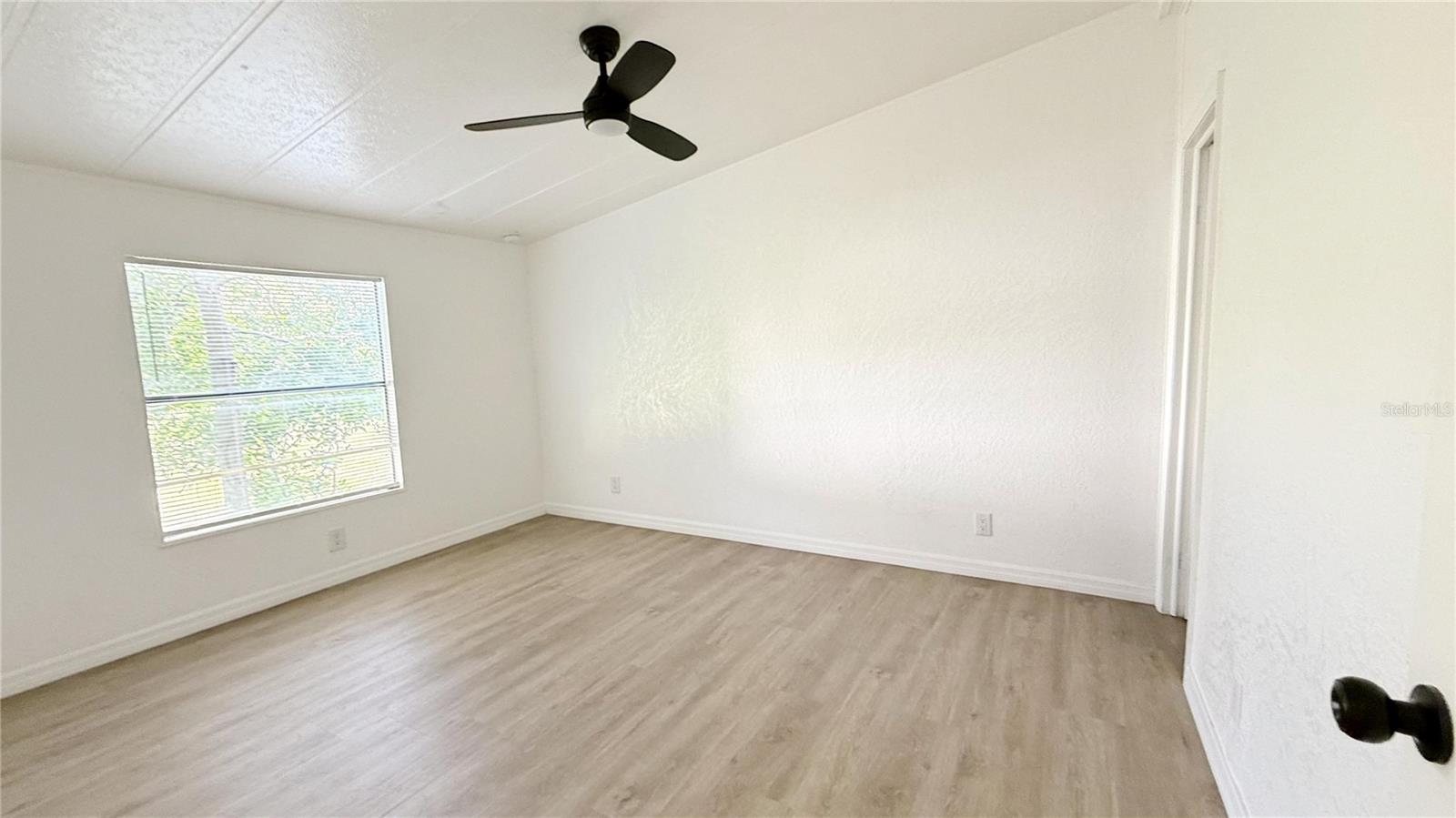 Image 12 of 14 For 3335 Fox Ridge Boulevard