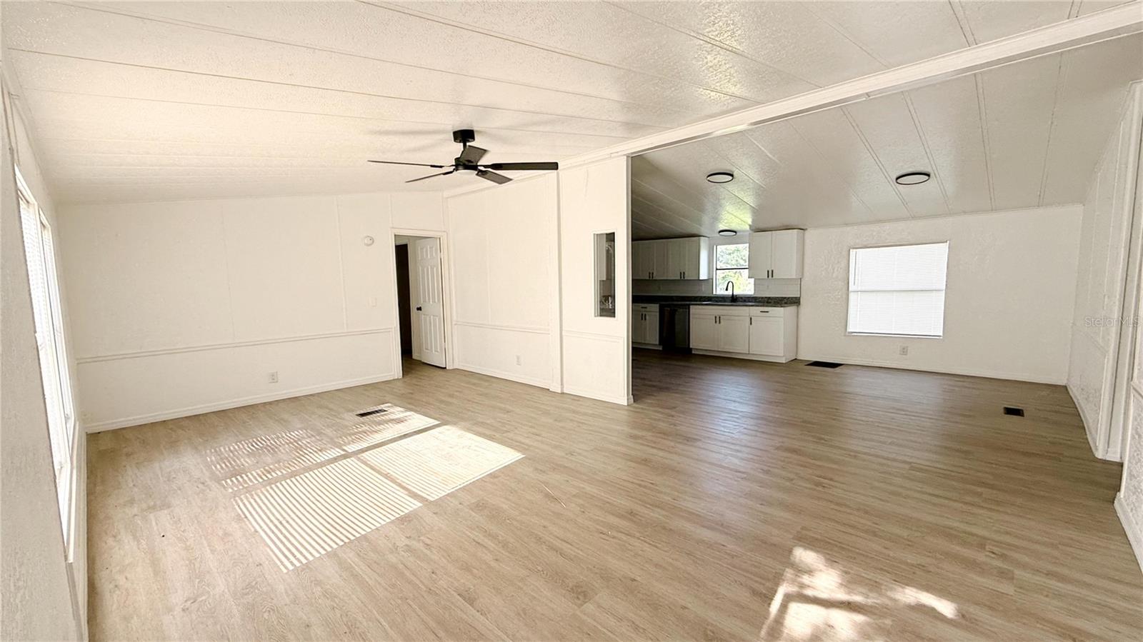 Image 4 of 14 For 3335 Fox Ridge Boulevard