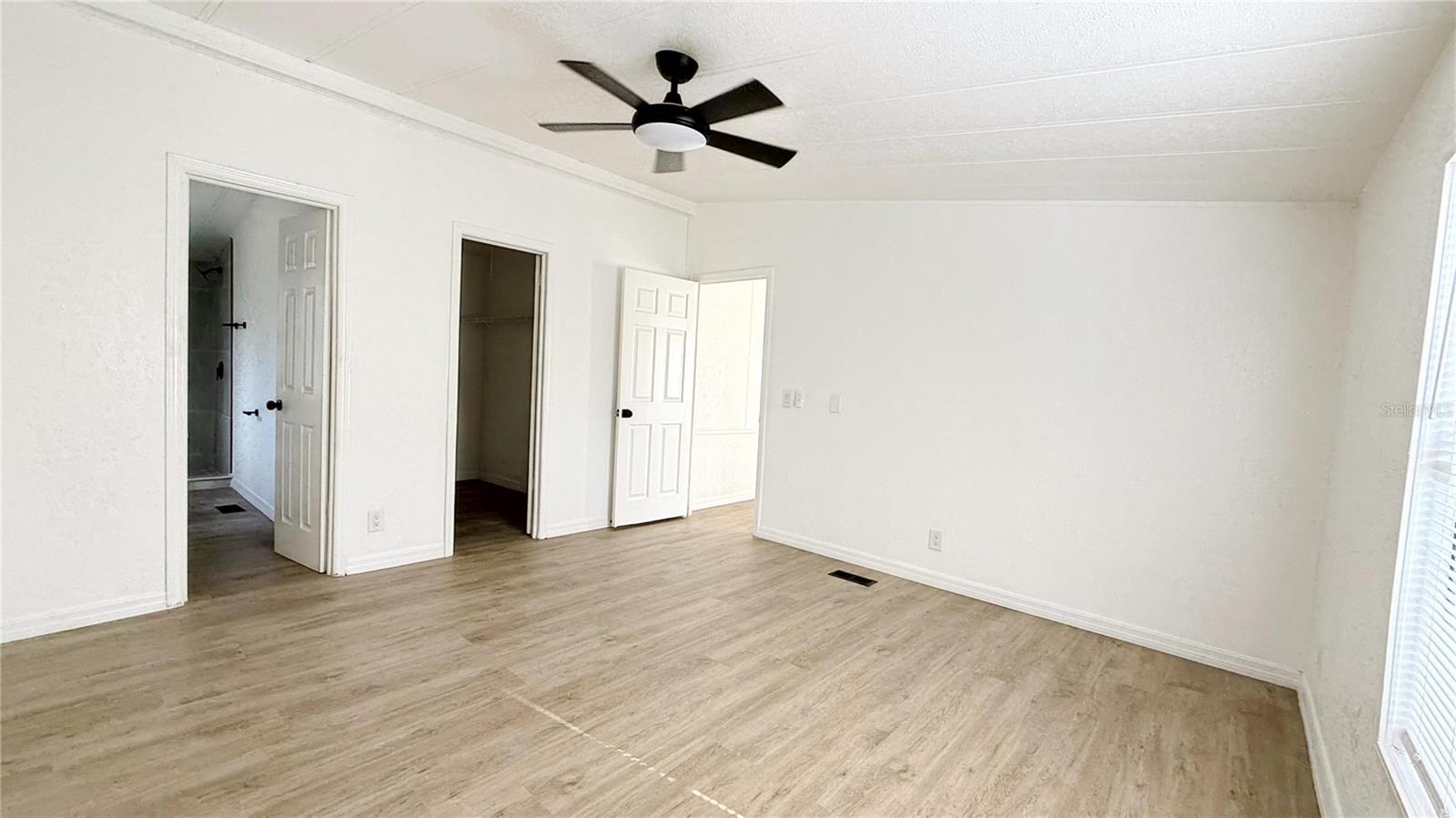 Image 7 of 14 For 3335 Fox Ridge Boulevard