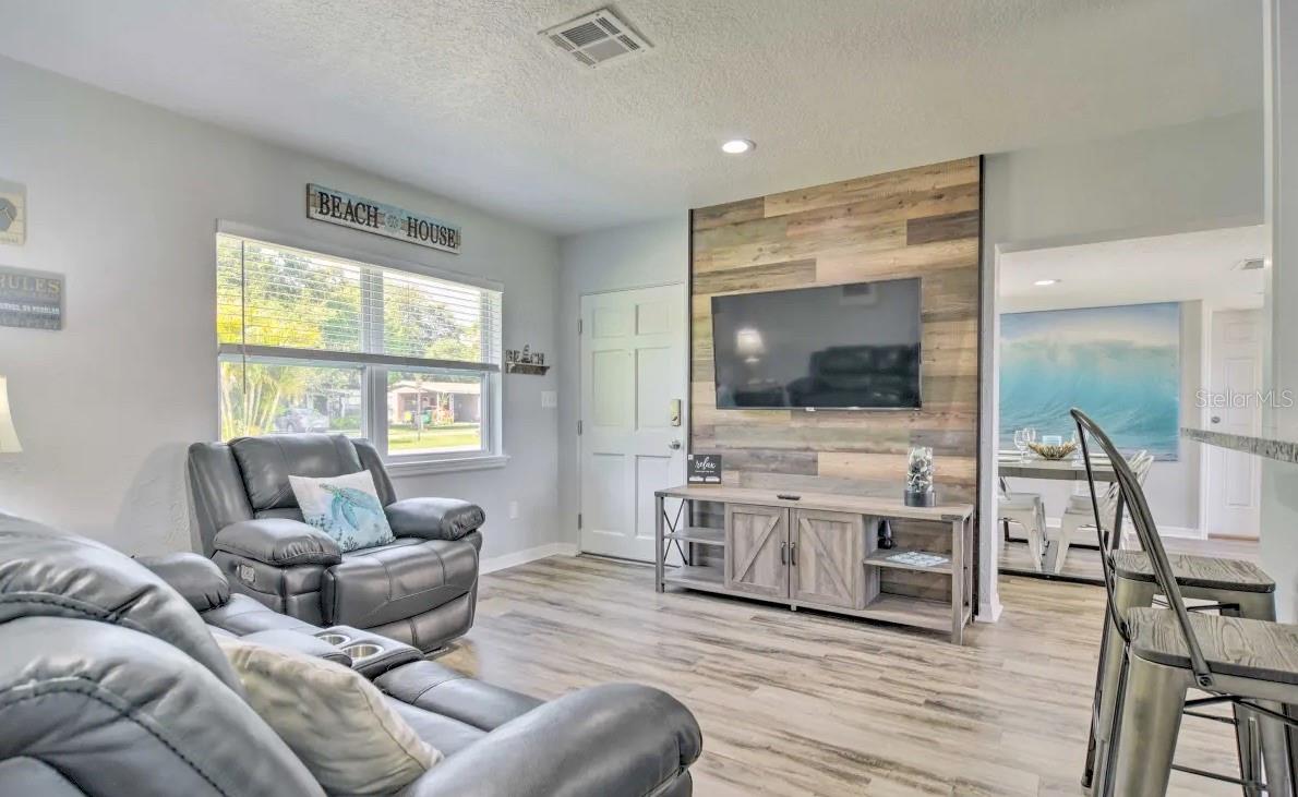 Image 2 of 28 For 10569 86th Avenue