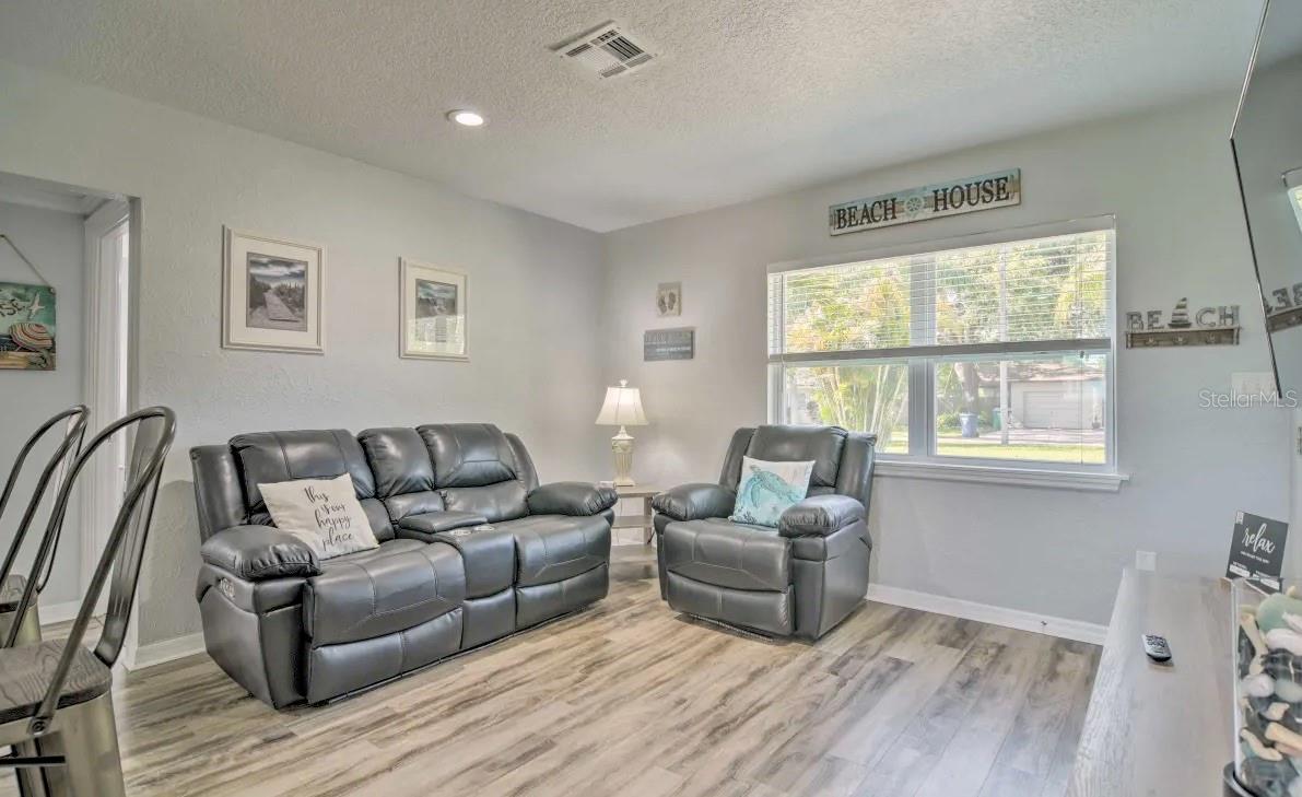 Image 3 of 28 For 10569 86th Avenue