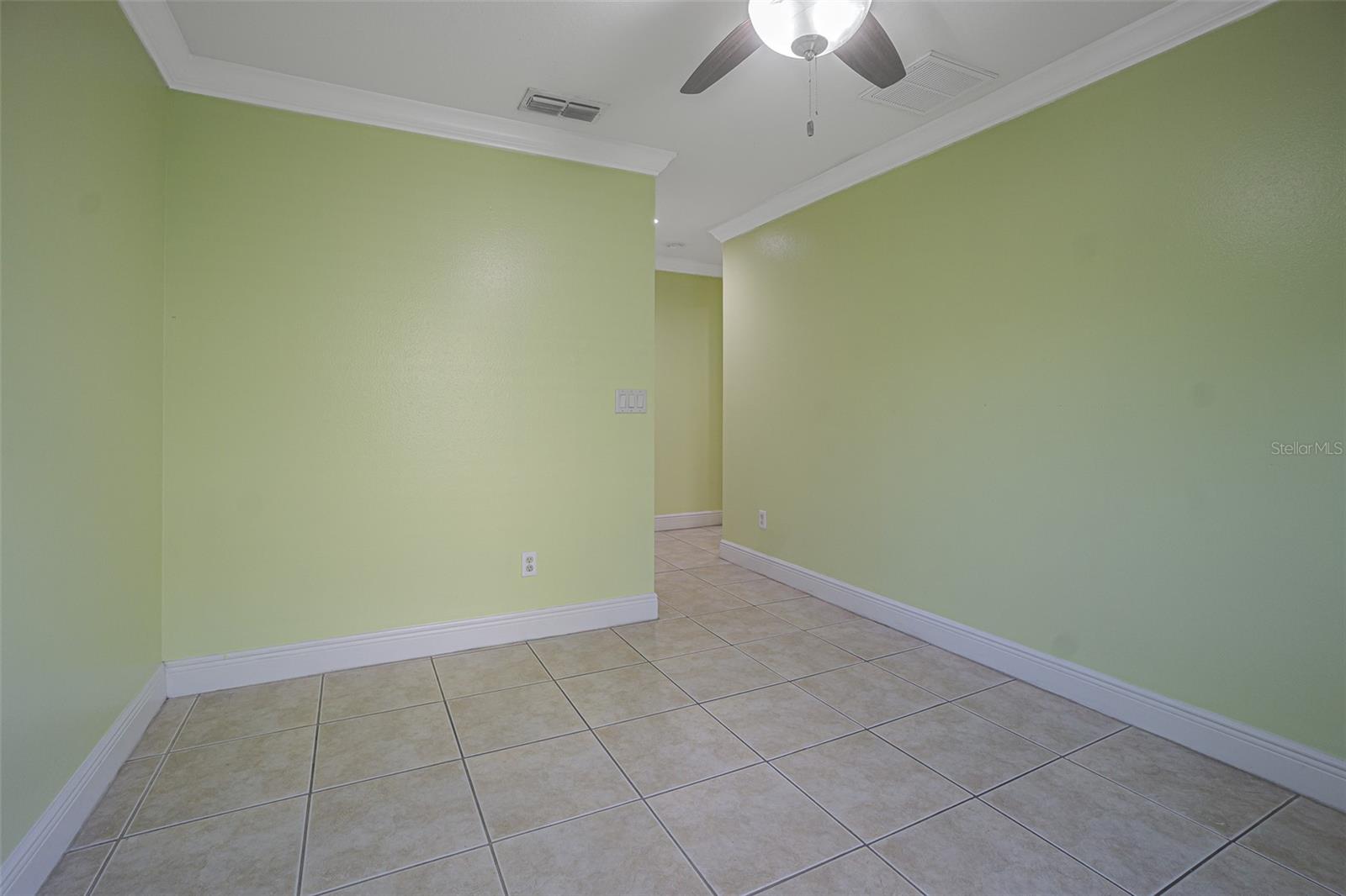 Image 19 of 44 For 20520 Sultana Court