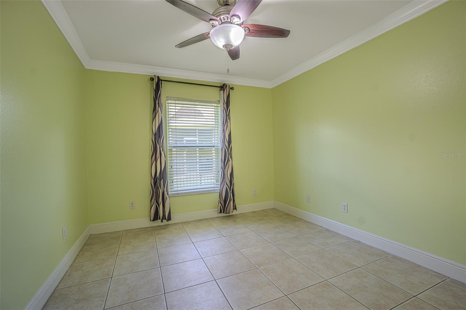 Image 20 of 44 For 20520 Sultana Court
