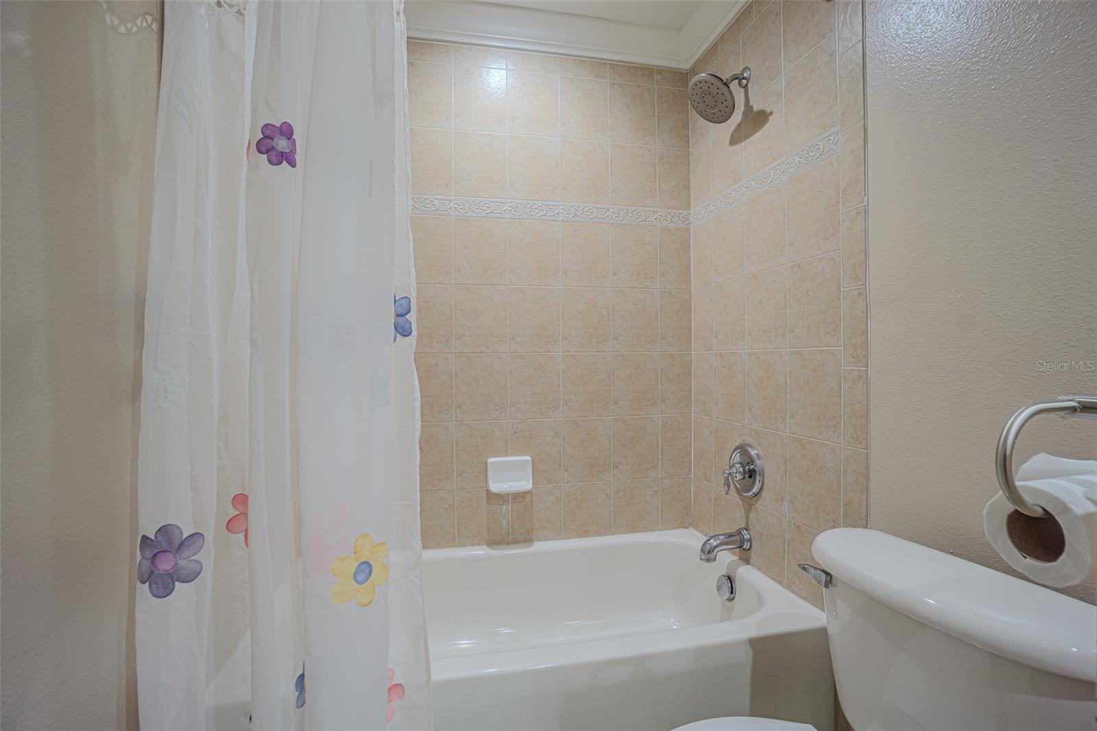 Image 22 of 44 For 20520 Sultana Court