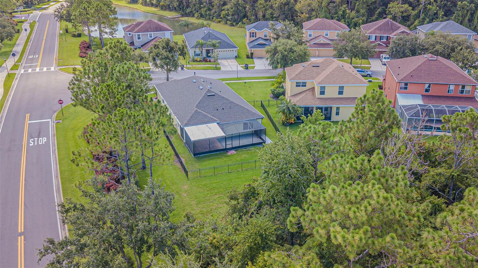 Image 32 of 44 For 20520 Sultana Court