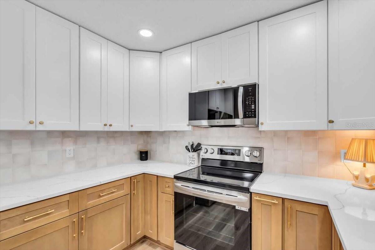 Image 11 of 32 For 162 Circlewood Drive C2-7