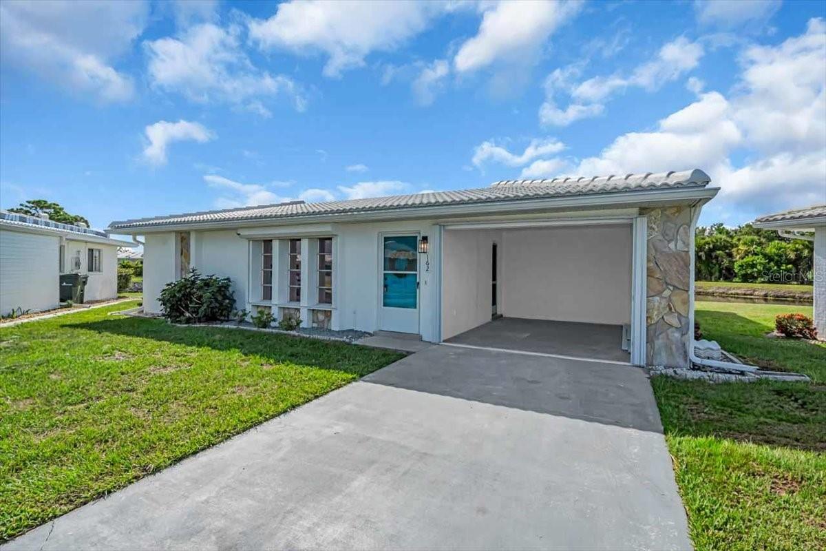 Image 2 of 32 For 162 Circlewood Drive C2-7