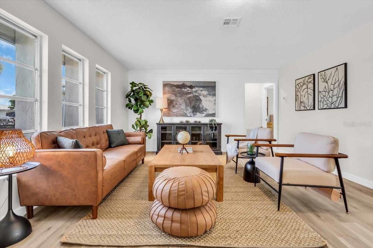 Image 6 of 32 For 162 Circlewood Drive C2-7