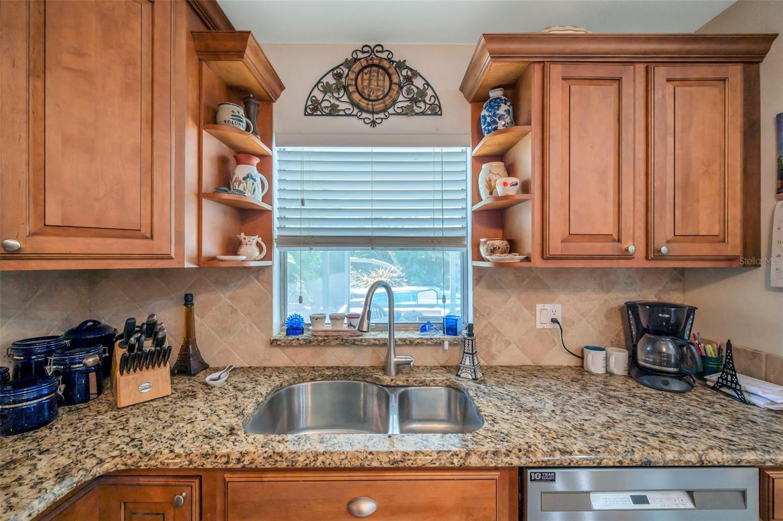 Image 13 of 40 For 7346 118th Terrace