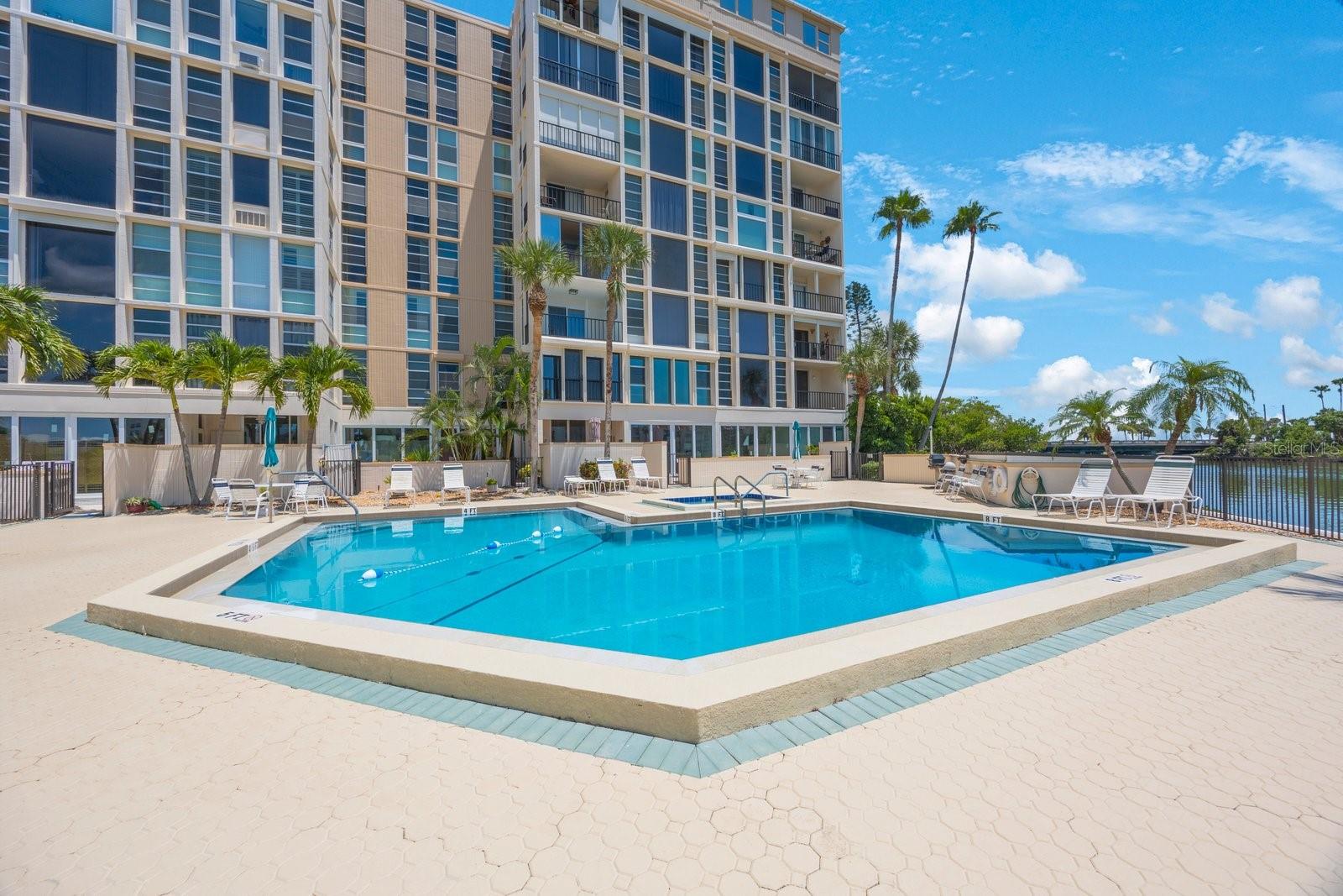 Image 32 of 38 For 7400 Sun Island Drive S 806