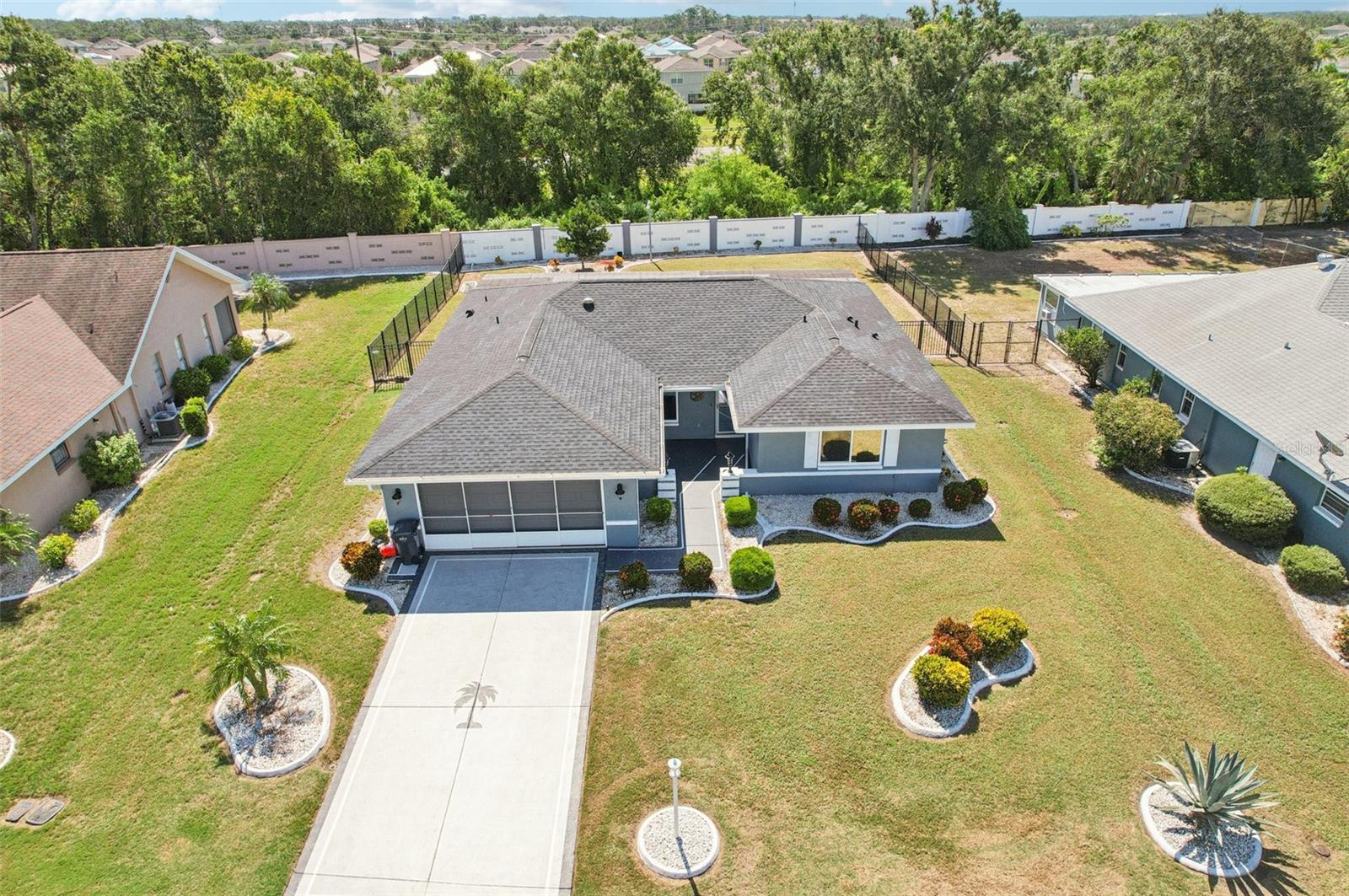 Details for 310 Thorn Hill Place, SUN CITY CENTER, FL 33573