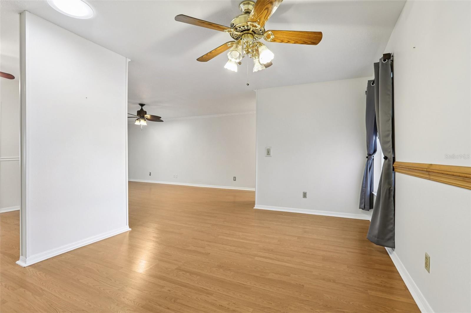 Image 10 of 61 For 310 Thorn Hill Place