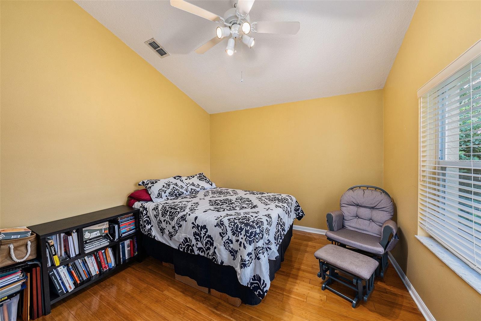 Image 16 of 25 For 11918 Keating Drive
