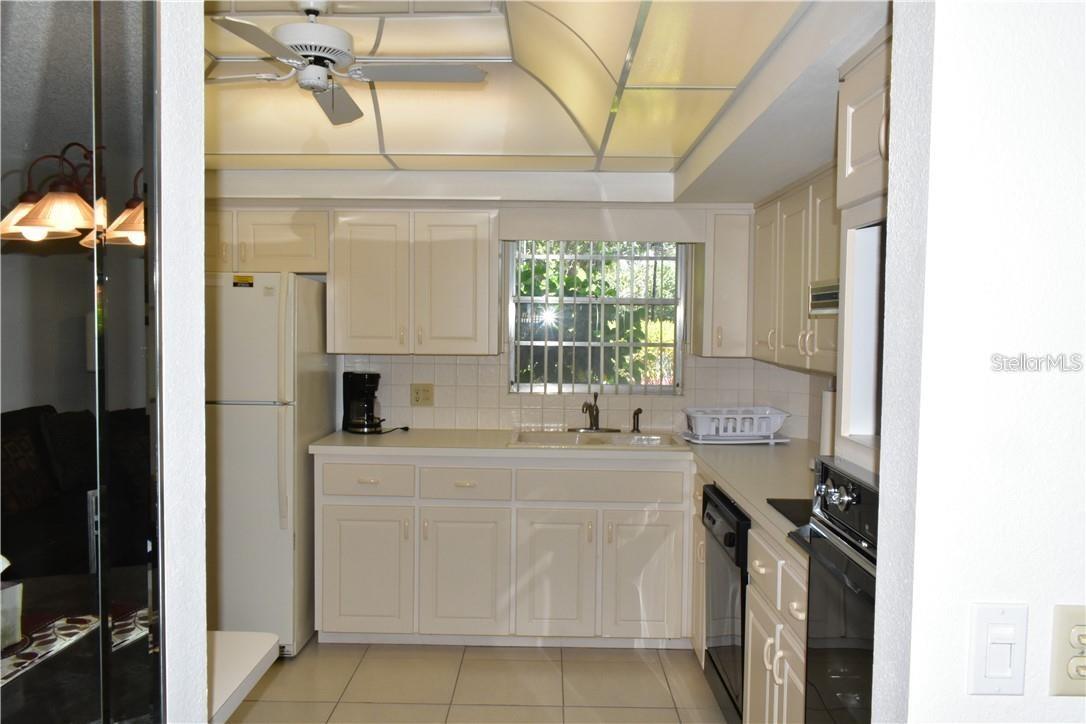 Image 6 of 74 For 2440 World Parkway Boulevard 6