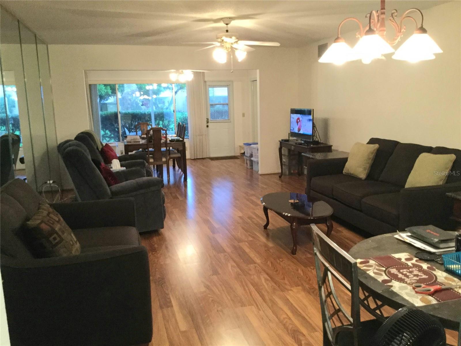 Image 9 of 74 For 2440 World Parkway Boulevard 6