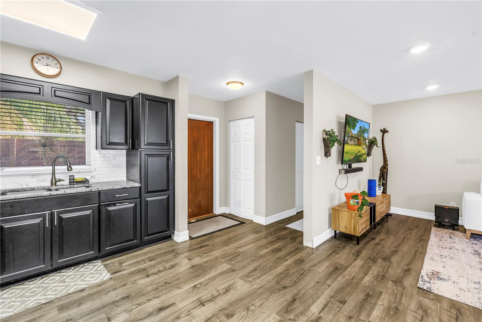Image 6 of 28 For 4708 Coachman Avenue