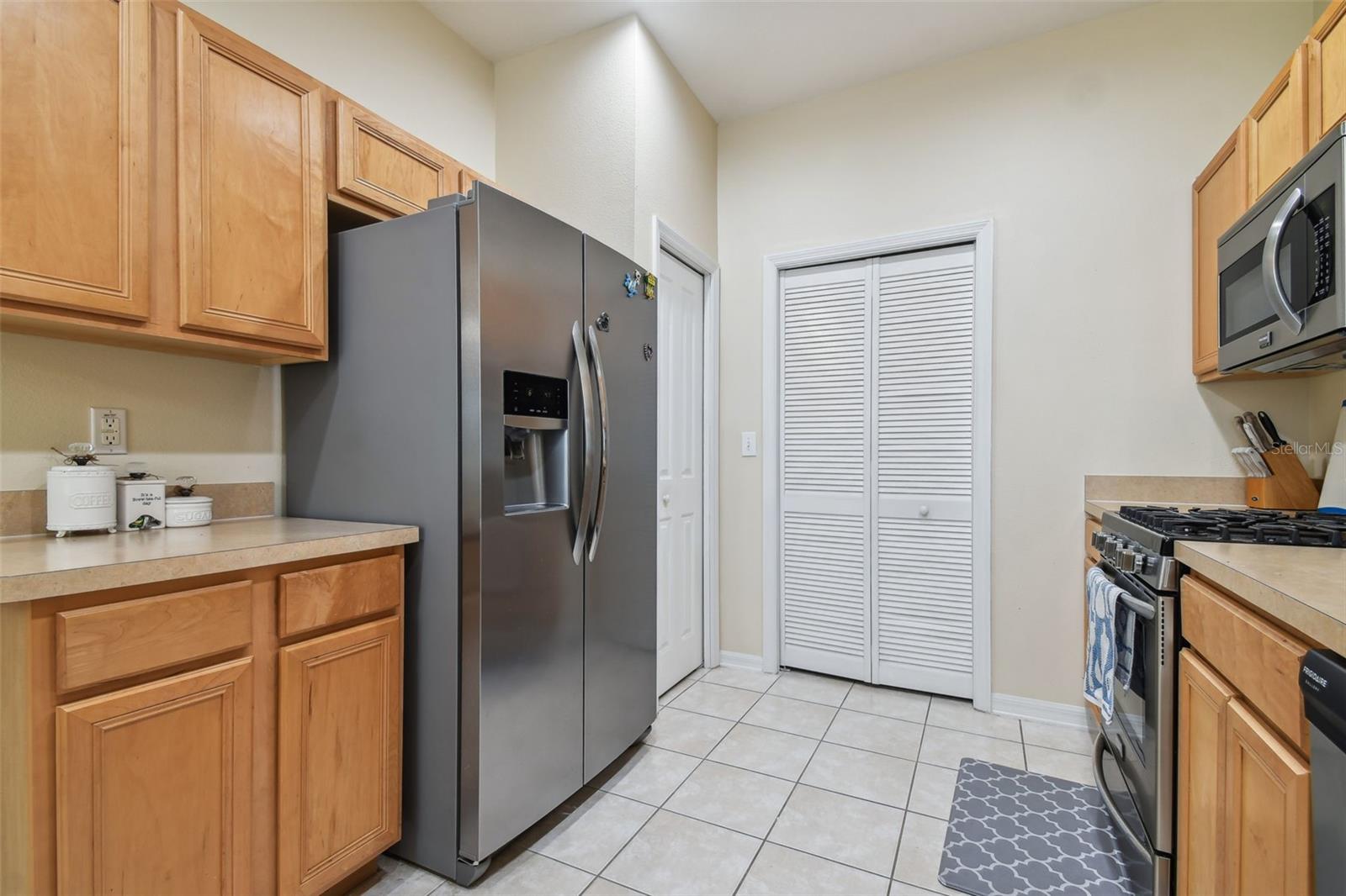 Image 14 of 23 For 31451 Shaker Circle