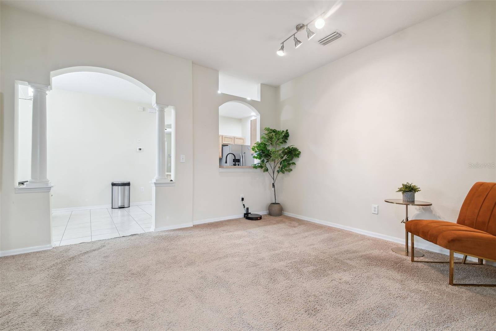 Image 18 of 23 For 31451 Shaker Circle