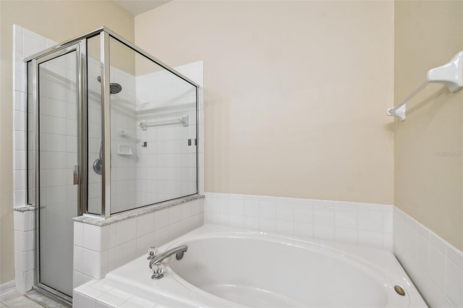 Image 9 of 23 For 31451 Shaker Circle