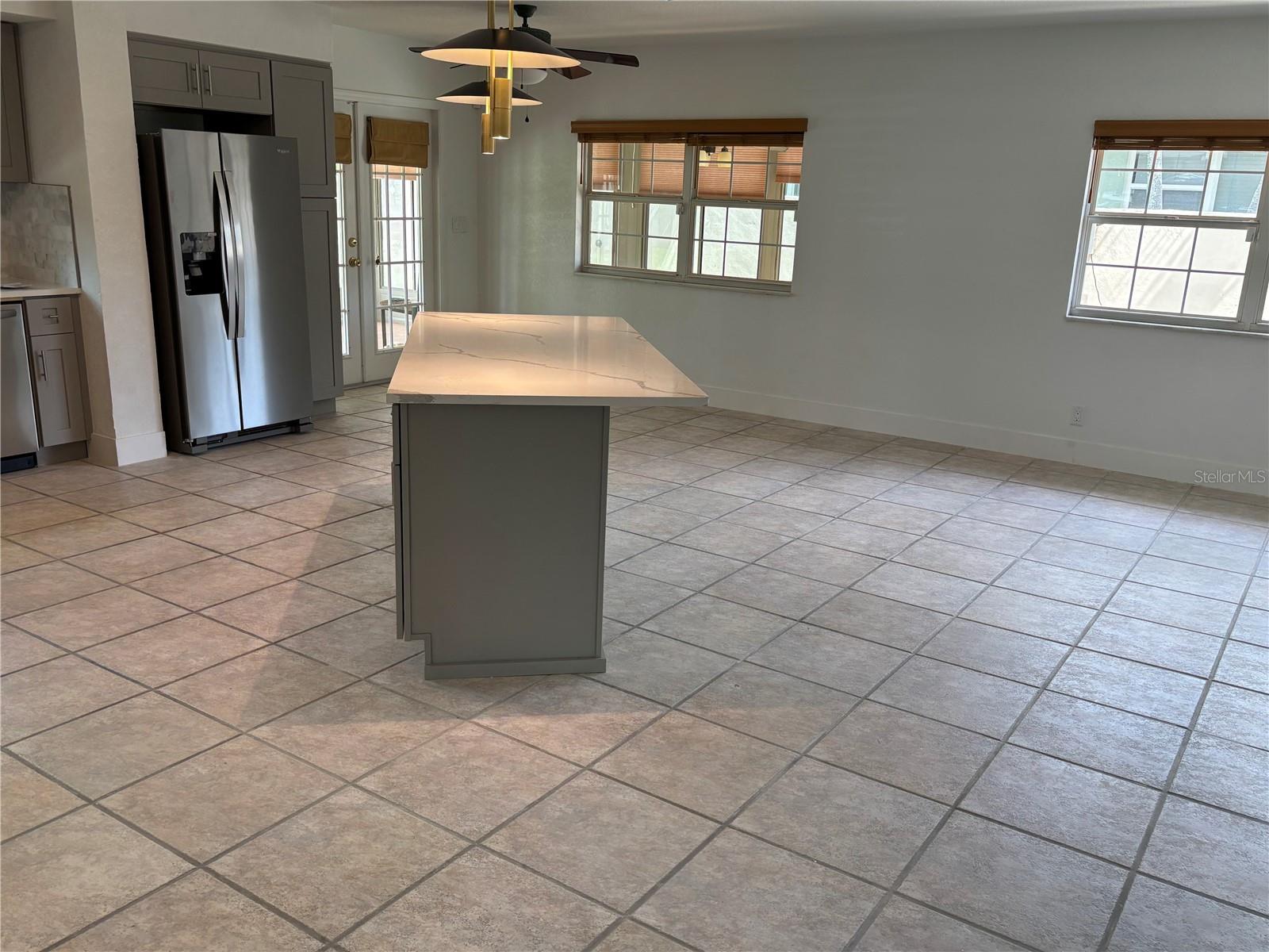Image 11 of 19 For 999 38th Avenue Ne