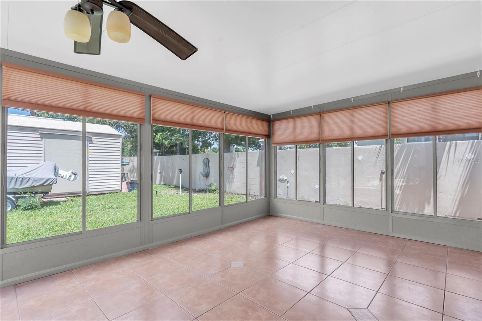 Image 33 of 61 For 999 38th Avenue Ne