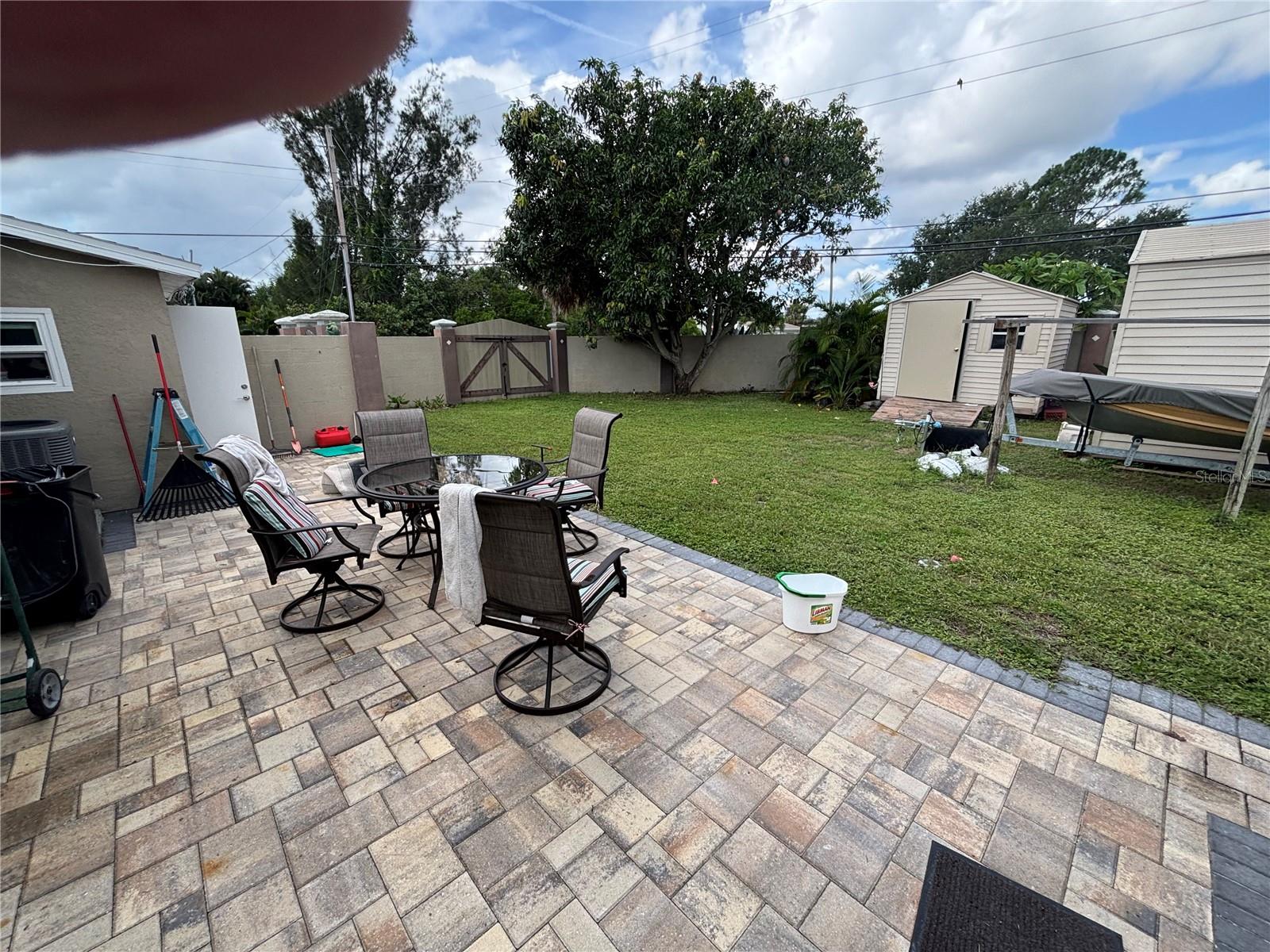 Image 8 of 19 For 999 38th Avenue Ne