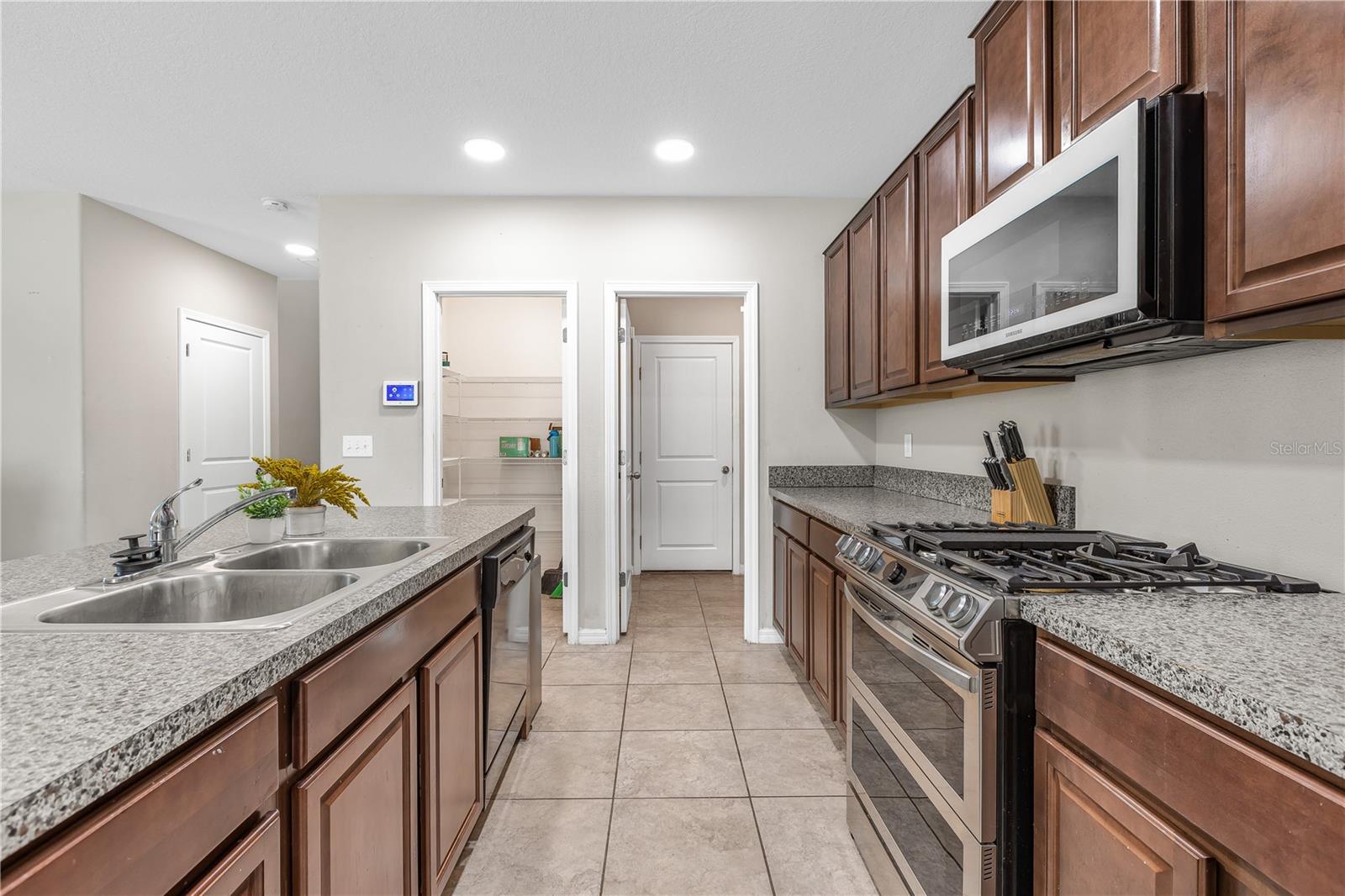 Image 11 of 48 For 5149 White Chicory Drive
