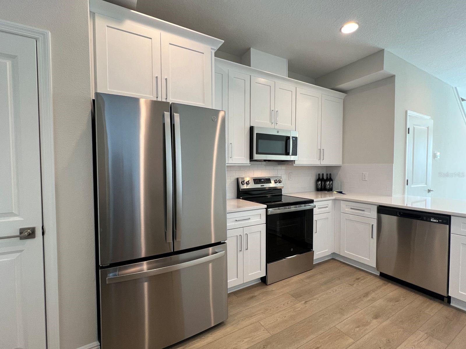 Image 5 of 18 For 7773 93rd Street N