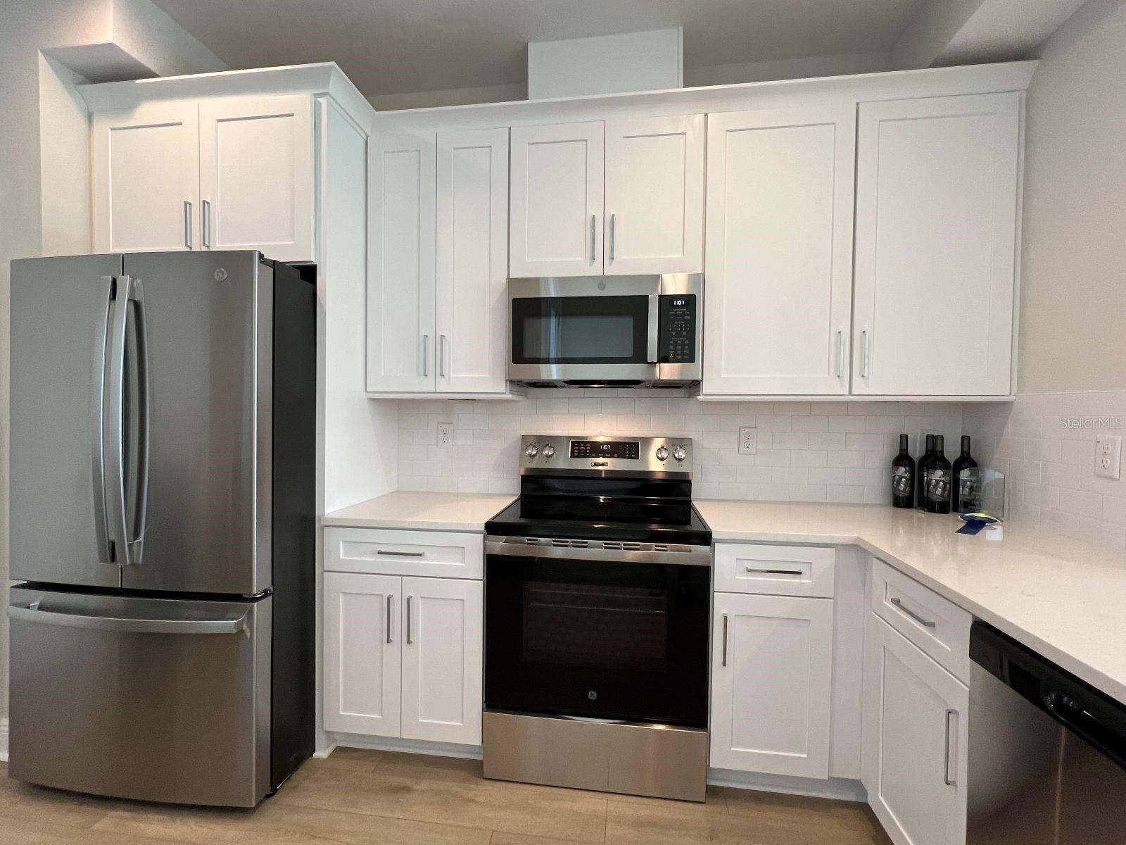 Image 7 of 18 For 7773 93rd Street N