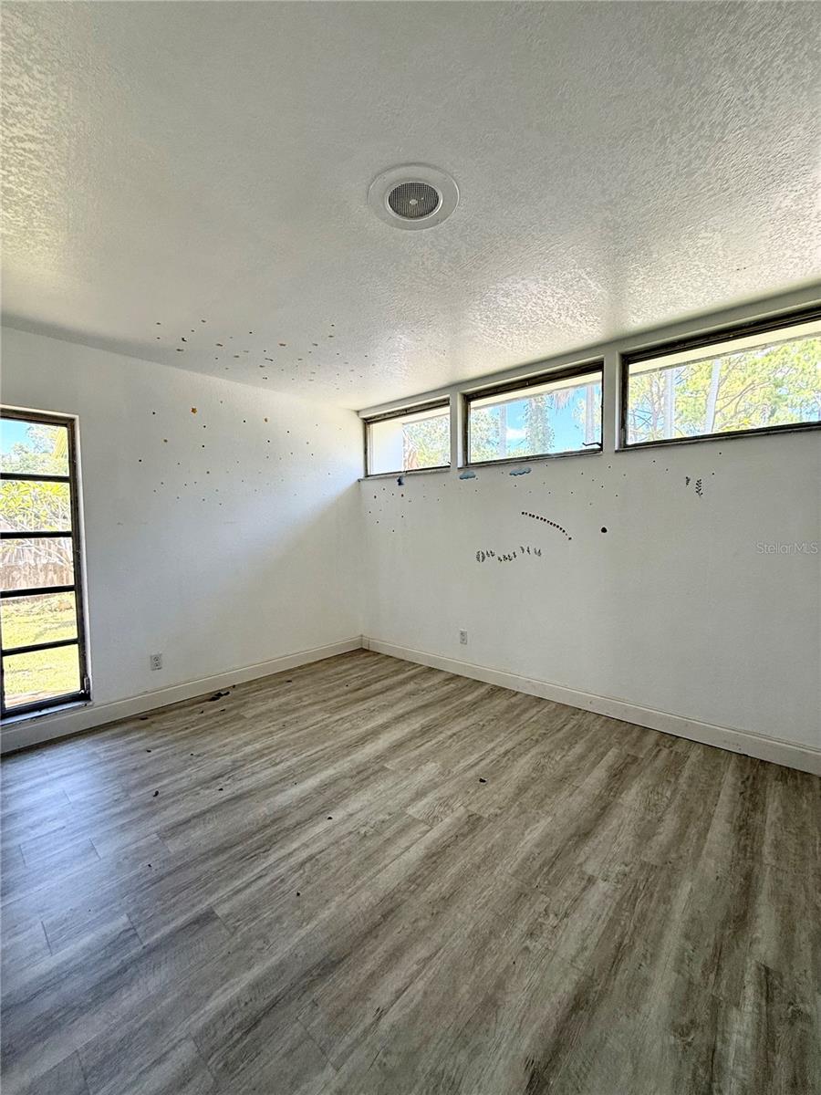 Image 16 of 78 For 7990 42nd Street N