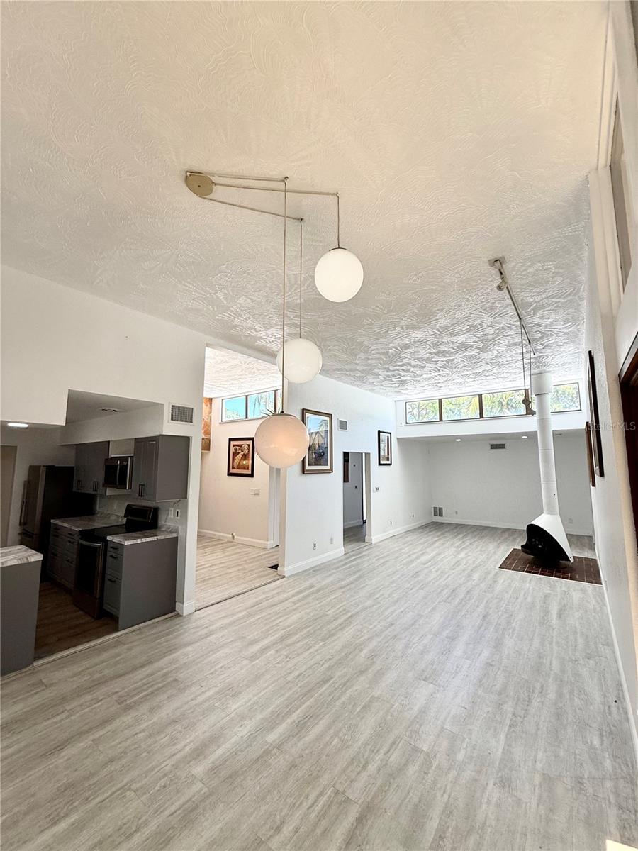 Image 27 of 78 For 7990 42nd Street N