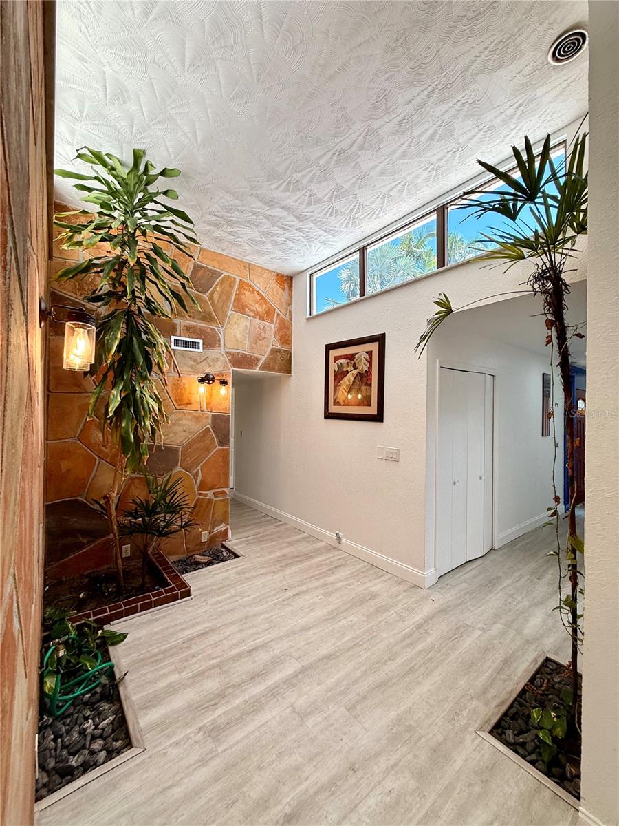 Image 6 of 78 For 7990 42nd Street N