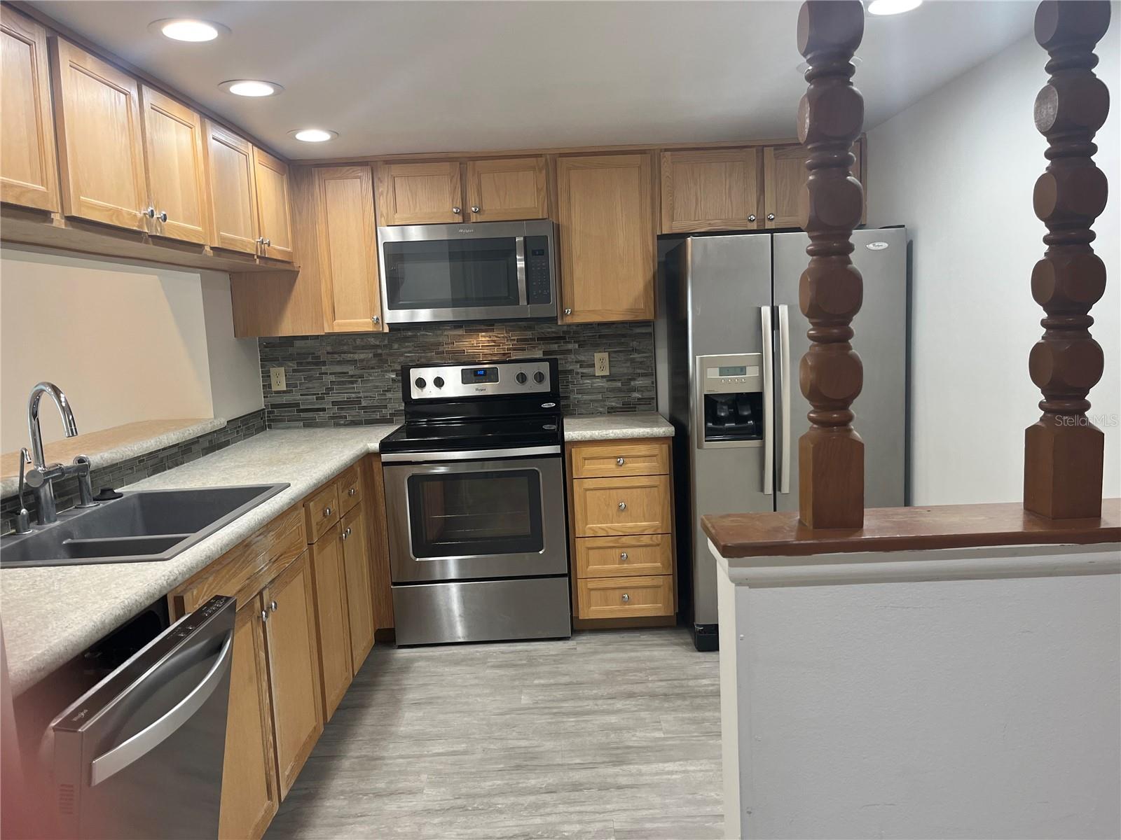 Image 11 of 34 For 2593 Countryside Boulevard 7203