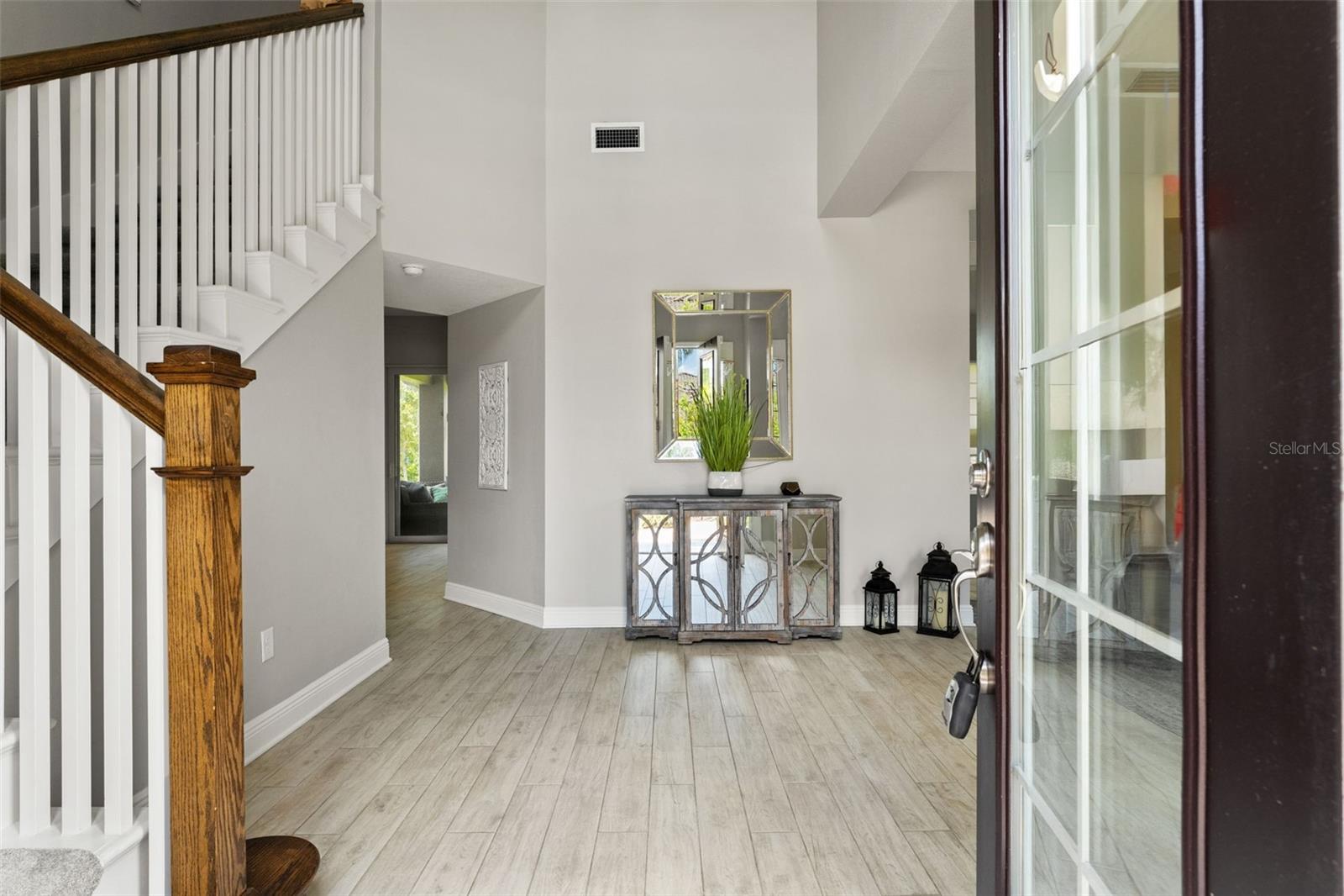 Listing photo id 9 for 32924 Estate Garden Drive