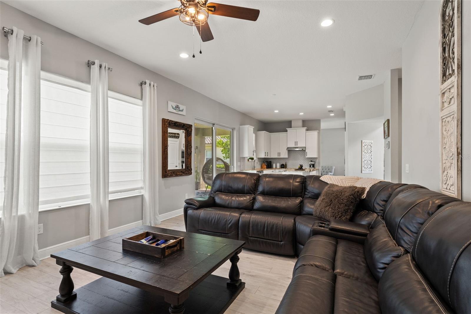 Listing photo id 36 for 32924 Estate Garden Drive