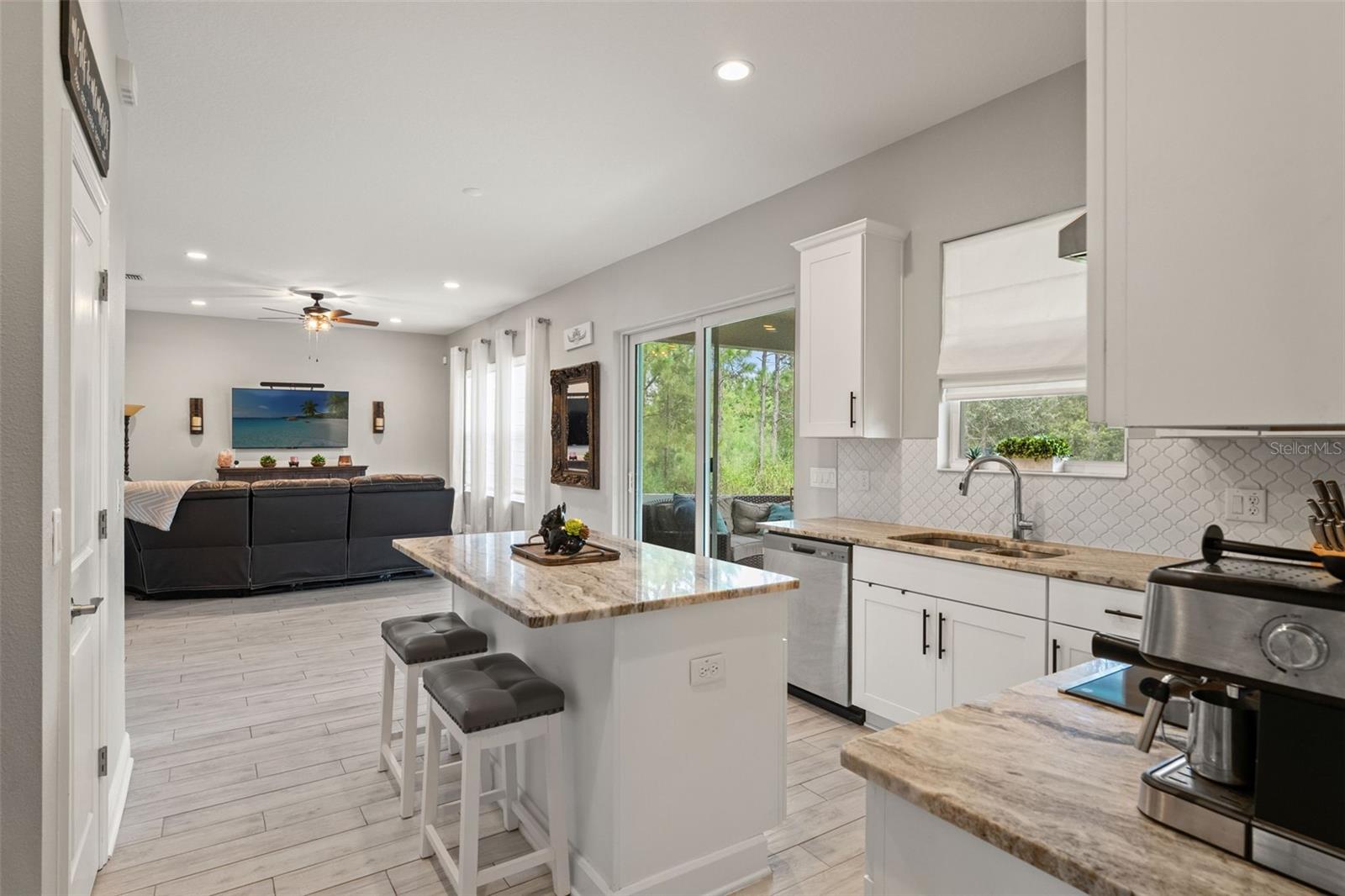 Listing photo id 39 for 32924 Estate Garden Drive