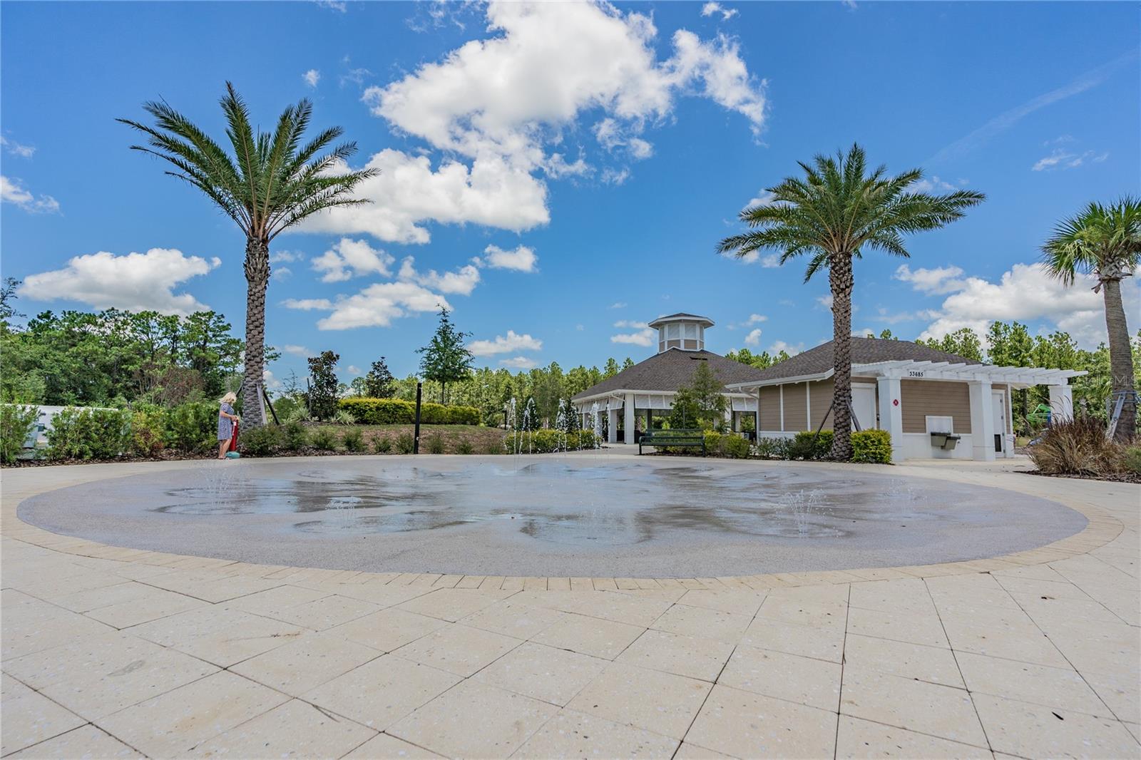 Listing photo id 64 for 32924 Estate Garden Drive