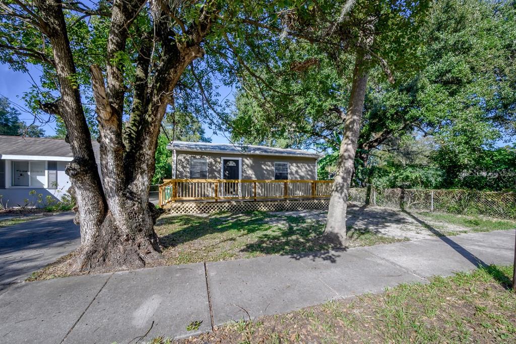 Image 15 of 23 For 413 Hanna Avenue