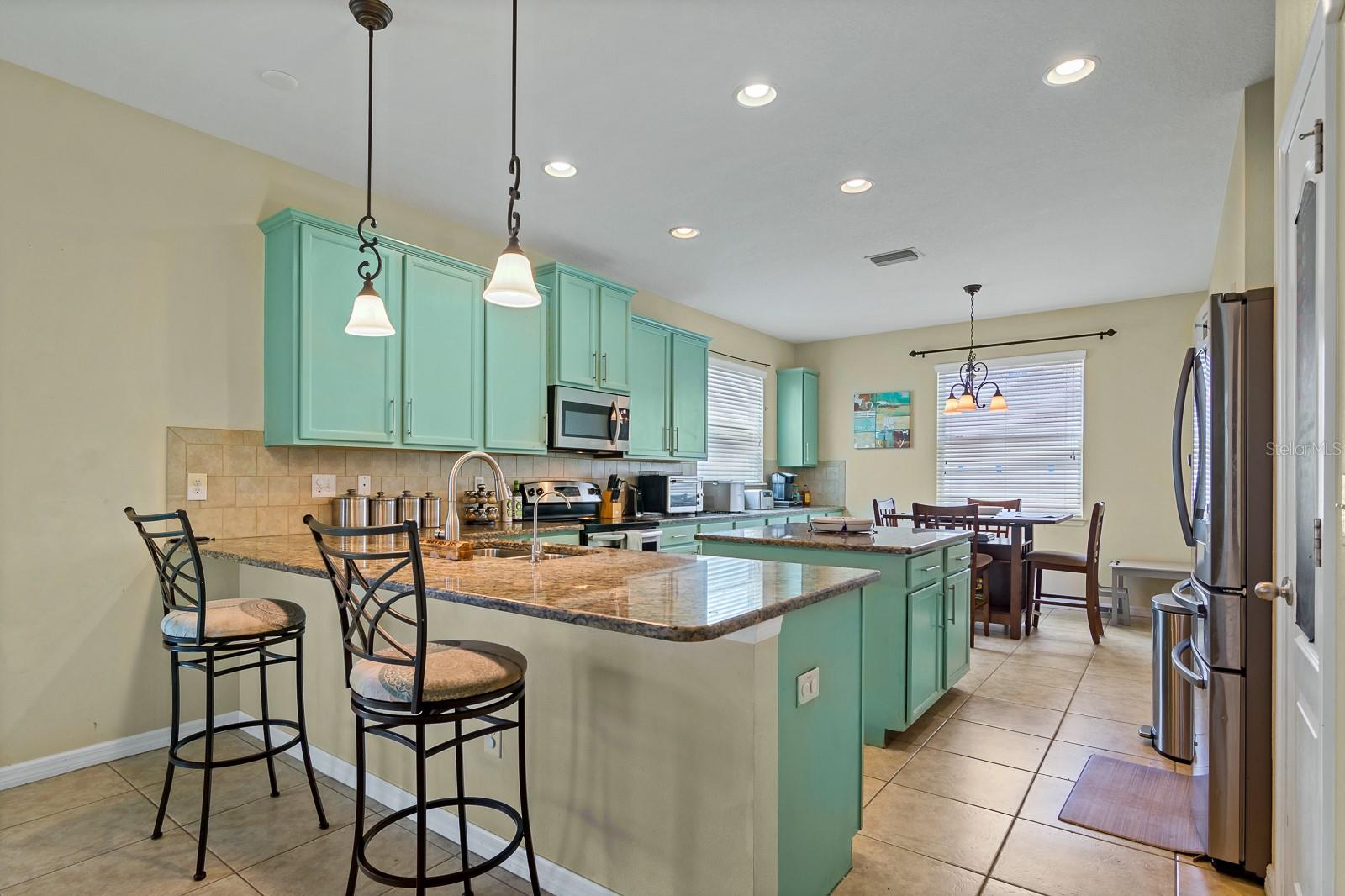 Image 13 of 46 For 11620 Warren Oaks Place