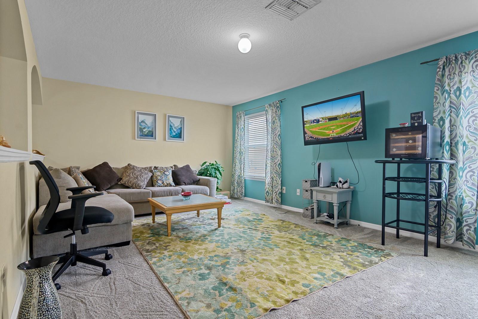 Image 18 of 46 For 11620 Warren Oaks Place