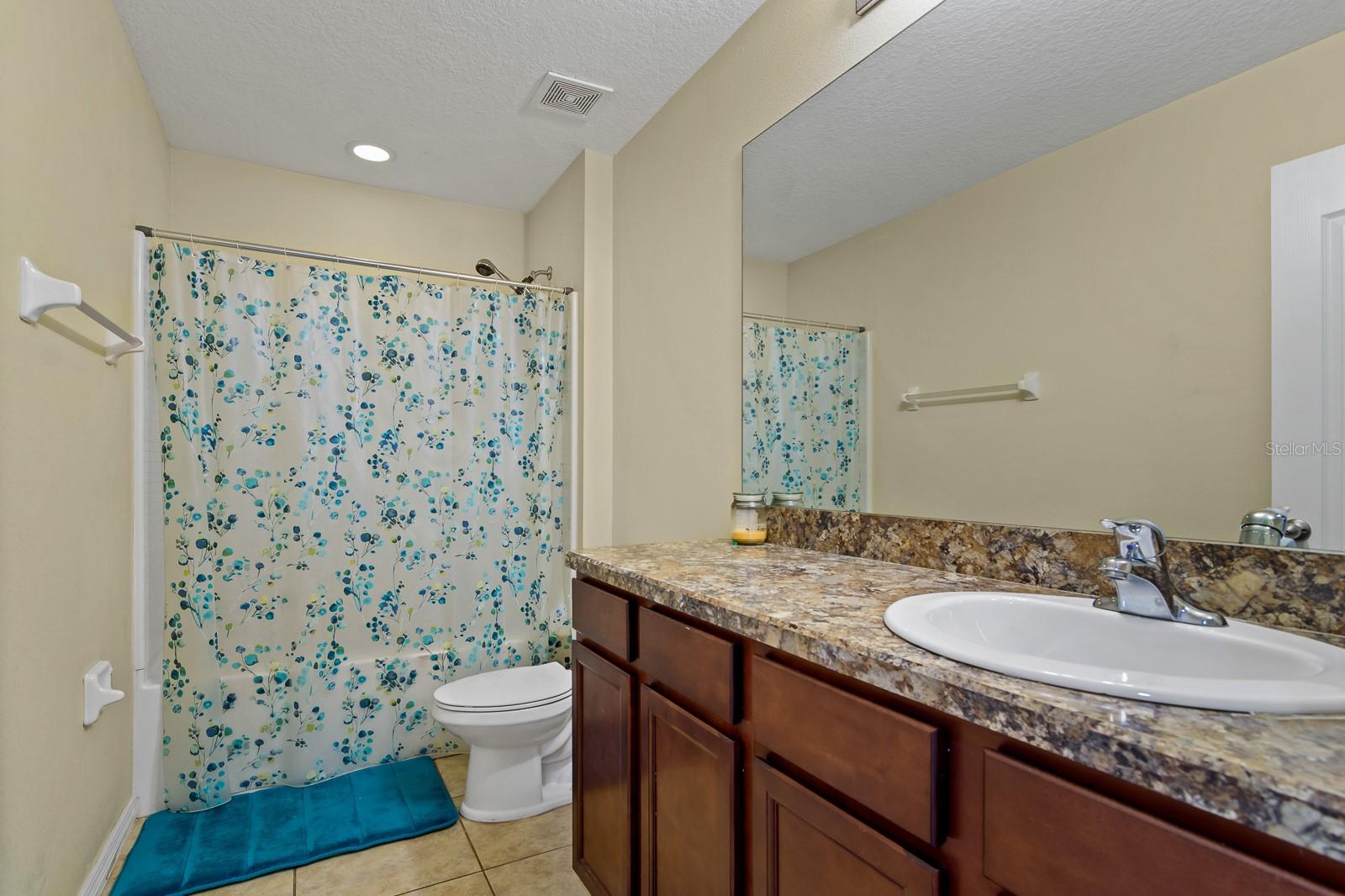 Image 35 of 46 For 11620 Warren Oaks Place