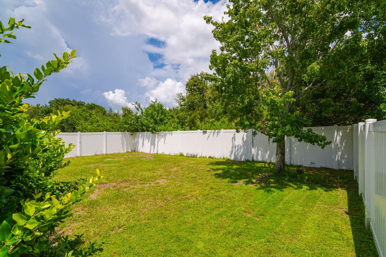 Image 36 of 46 For 11620 Warren Oaks Place