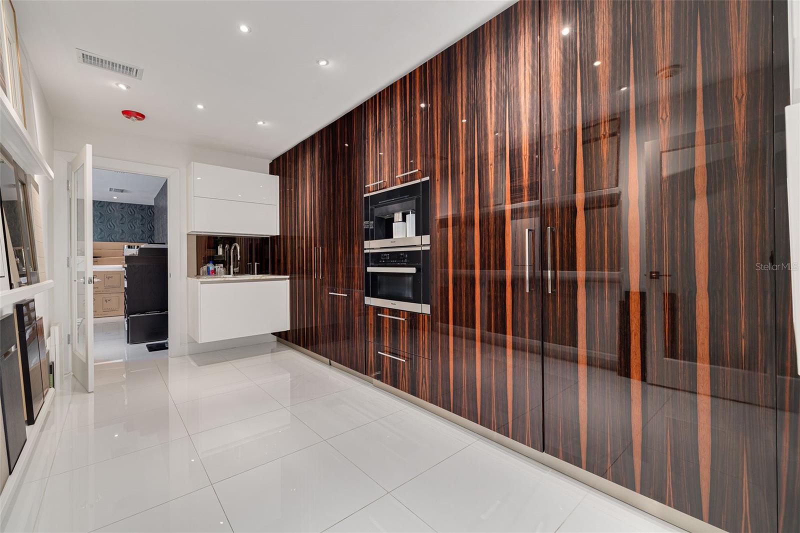 Image 10 of 18 For 4608 Kennedy Boulevard