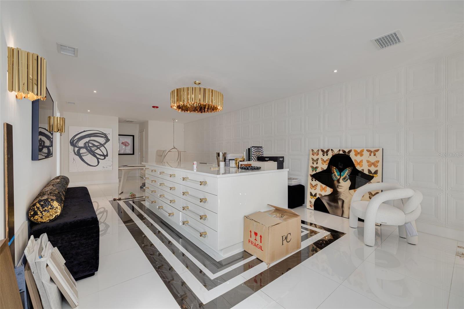 Image 4 of 18 For 4608 Kennedy Boulevard